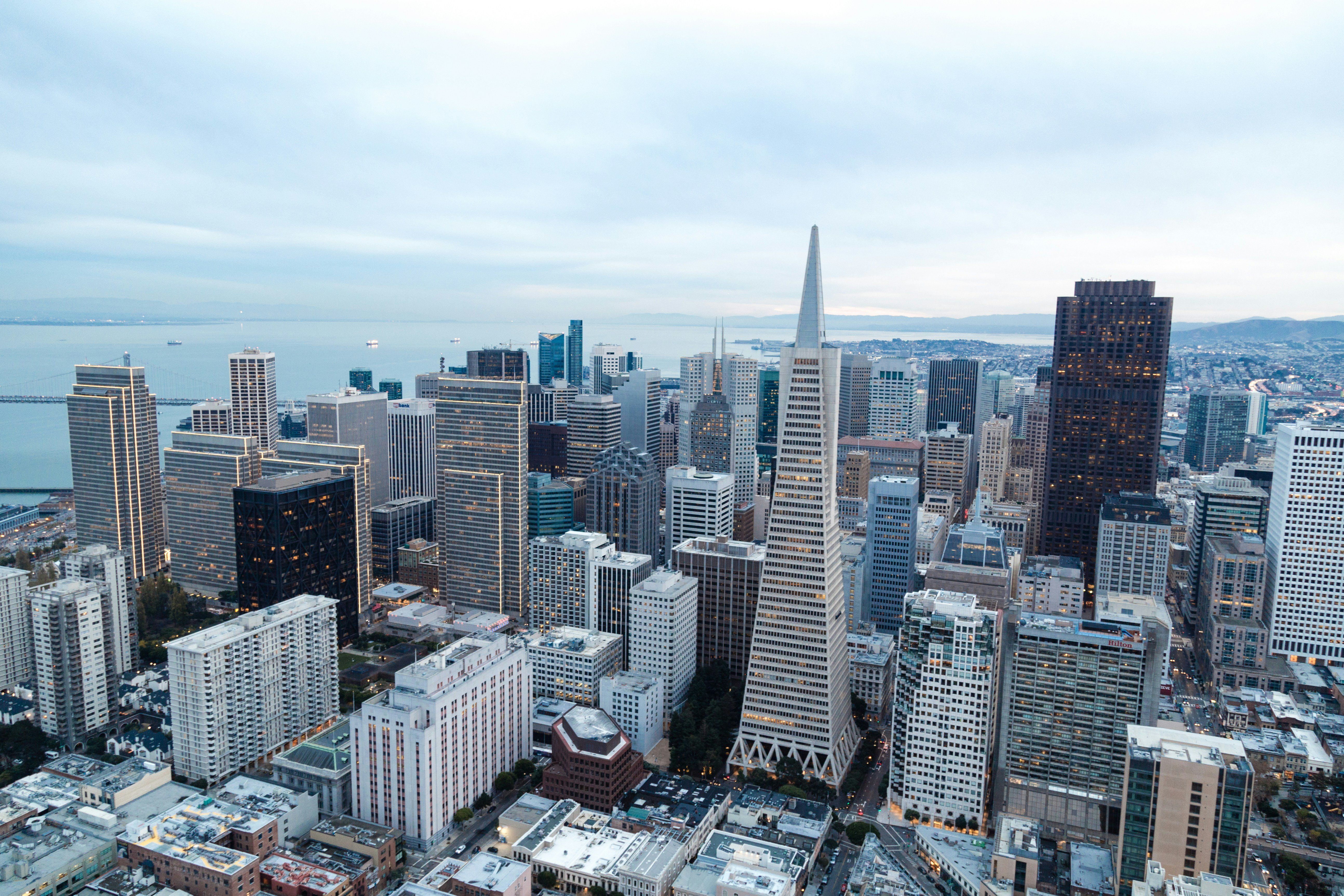 Bitcoin.com and Dinari Bring Tokenized Equities Global